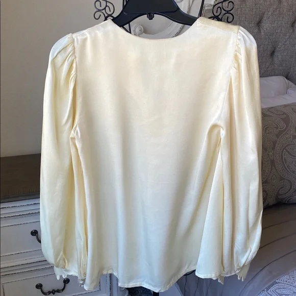 Vintage Jessica’s Gunnies Cream Satin Blouse with Embroidered Collar - Picture 7 of 7